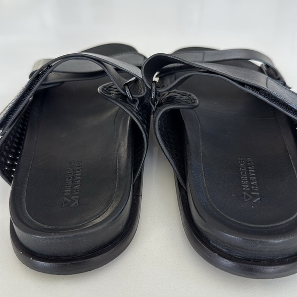 Mercedes Castillo Celynne Slide Sandal Perforated Grip-Strap Black 9.5/ 39.5 - Picture 3 of 16